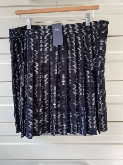 Ladies Skirt Size 14