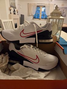 nike alpha 6 gym trainers