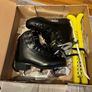 ice skates Image 2