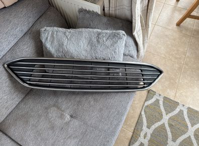 ford focus mk3.5 grill chrome