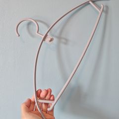 clothes hanger