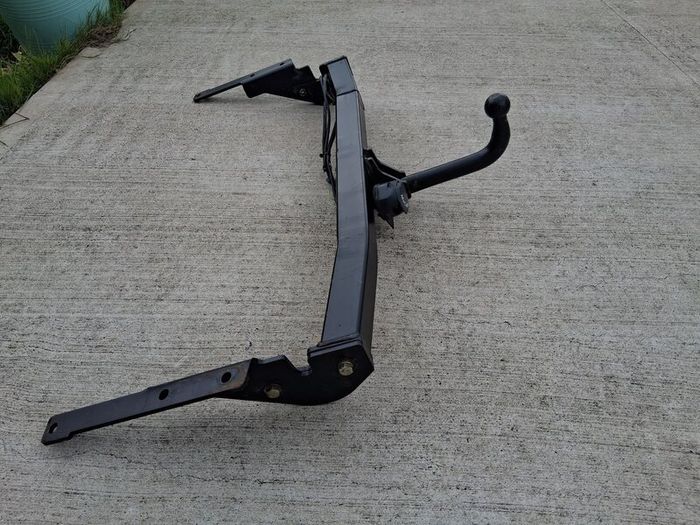 Car truck tow bar