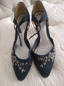 Clarks navy dressy shoes