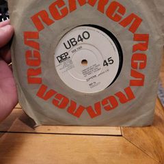 UB40 7 Inch Vinyl Singles Bundle