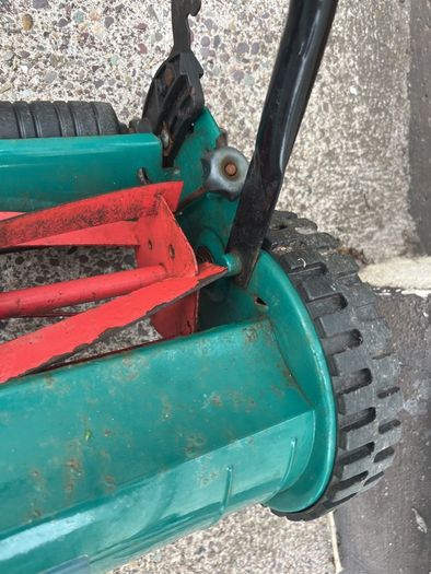 Bosch grass cutter