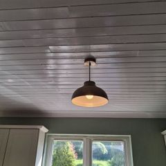 2 light fittings