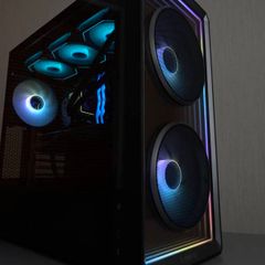 Lian Li High-end Gaming Pc | 9800x3d | 32gb Ddr5 | X870 | 2tb Nvme | Rtx 5070 Phyton Iii | Rm1000x