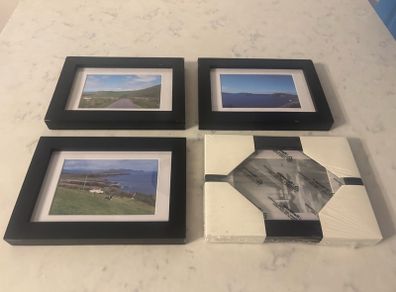 4 small picture frames
