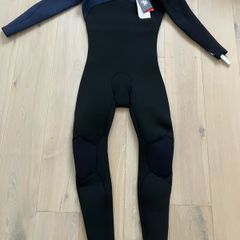 Wetsuit