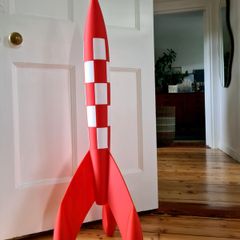 Large 1m Red & White Rocket Sculpture Tintin Style Retro Pop Art Floor Decor