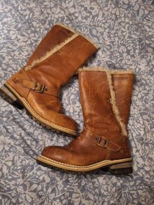 Ladies Caterpillar Boots