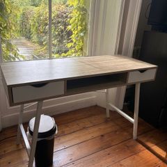 Desk with Storage (117cm x 48cm)