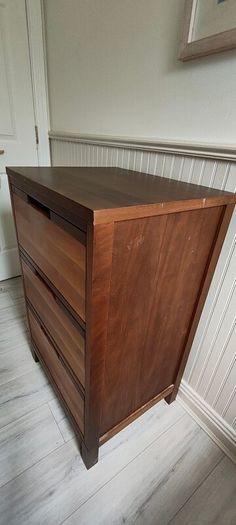 Solid oak Chest of drawers + bedside cabinet