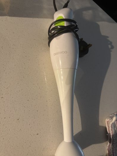 Hand mixer