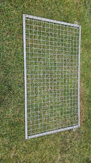 Galvinised mesh tailgate