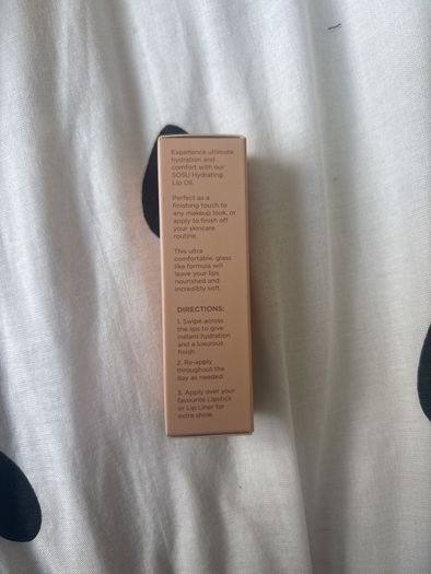 SOSU cosmetics lip oil - Glisten