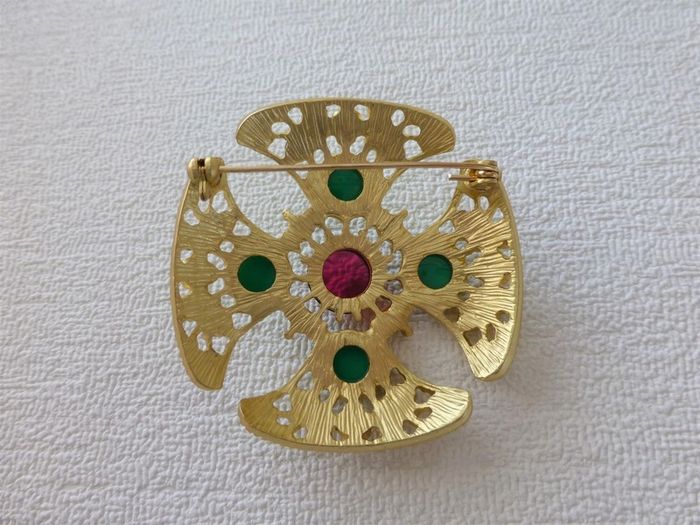 Vintage Style Maltese Cross Pearl Crystal Gold Brooch