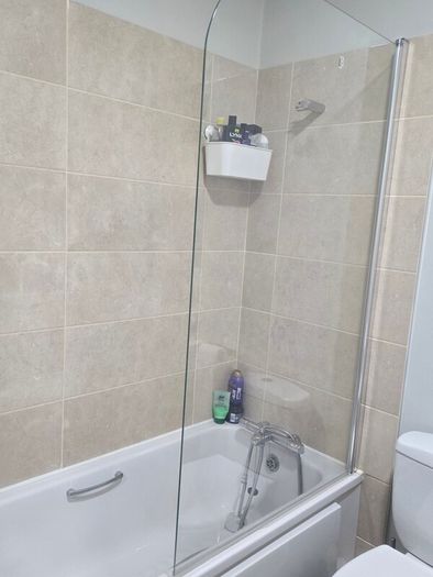 bath and shower glass screens