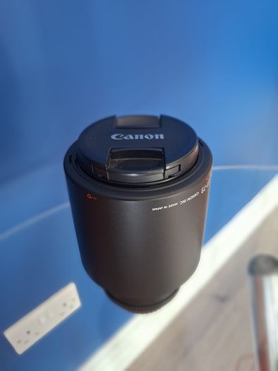 Canon EF 100mm F2.8L IS USM Macro Camera Lens