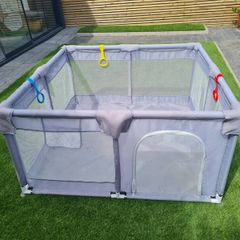 Play pen