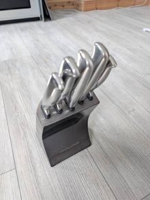 knives
