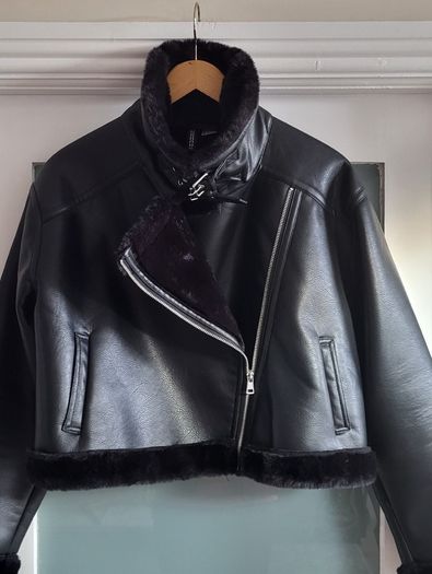 H&M Black faux leather & fur cropped biker jacket Sz M (Fit 12-14UK) Rrp 89.99