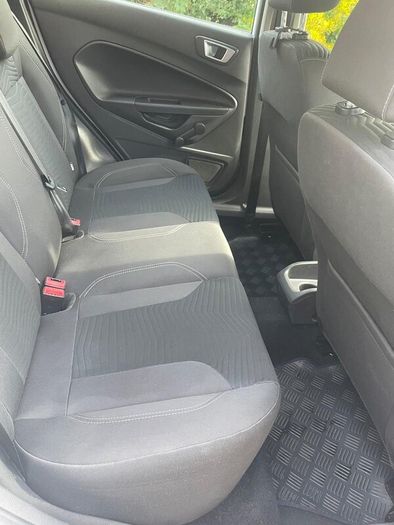 1.25 Zetec Ford Fiesta 2017 -Low mileage
