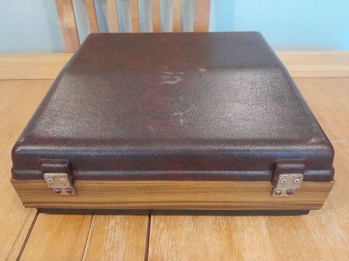 TELLUX TLP4/BSR portable record player. 3 Speed Turntable, 33, 45, 78 RPM. Vintage 1970's. Antique. Vinyl. 70's. Turntable.