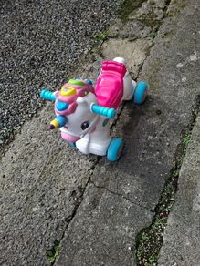 ride on unicorn