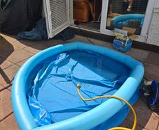 Kids inflatable pool