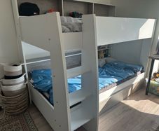 Bunk bed