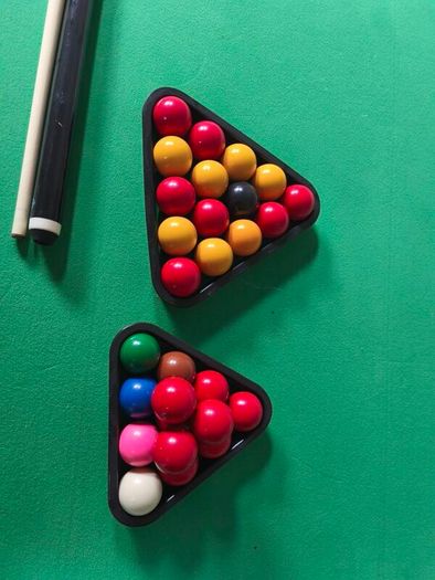 6 foot pool table