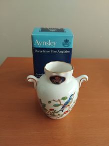 Aynsely  small vase in original box