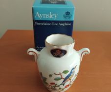 Aynsely  small vase in original box
