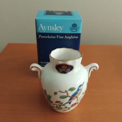 Aynsely  small vase in original box