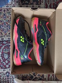 yonex badminton shoes
