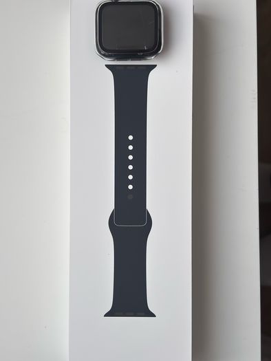 Apple iPhone 16e + Apple Watch SE 2025 GPS Bundle Fully Working Read Description