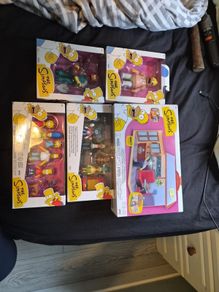 simspons figures and playset