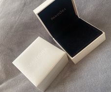 pandora bracelet box