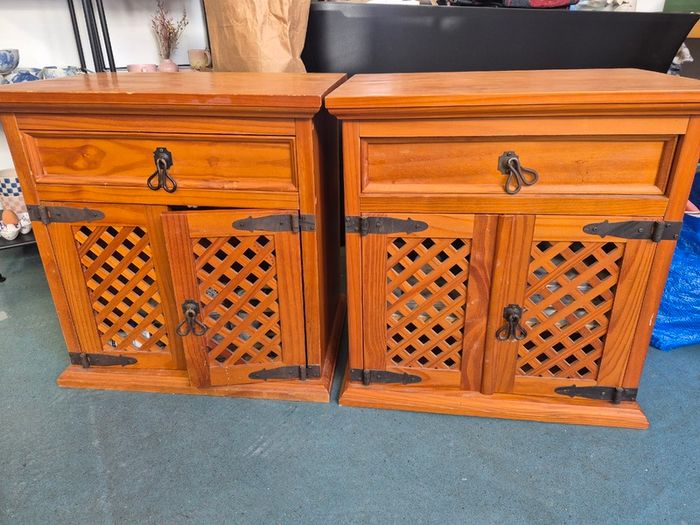 Pair of wooden bedside cabinets