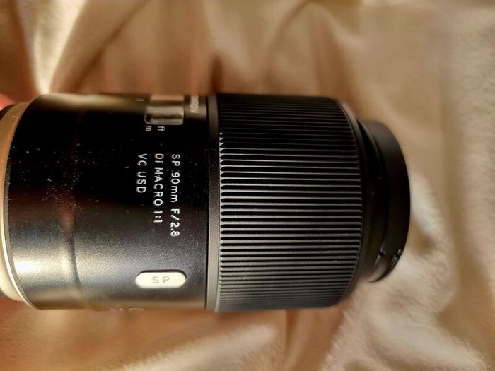 Tamron 90mm f/ 2.8 VC USD Macro (Canon Fit) Boxed