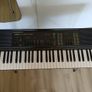 Yamaha PSR-31 Vintage Synth Image 2