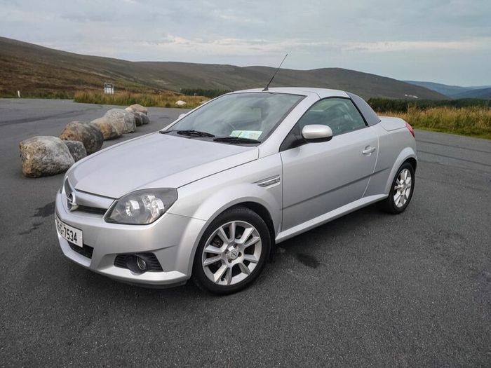 Opel Tigra 2005