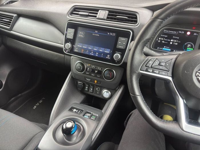 2025 Nissan LEAF SV 62kWh Cold Pack - Only15,800km