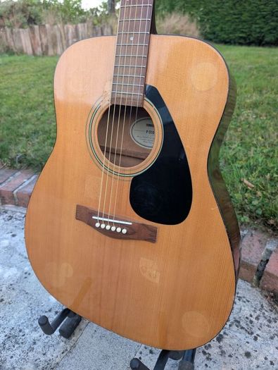 Yamaha F310 Acoustic Guitar
