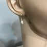 gold pearl earrings Image 2