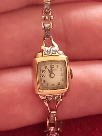 14 ct gold watch