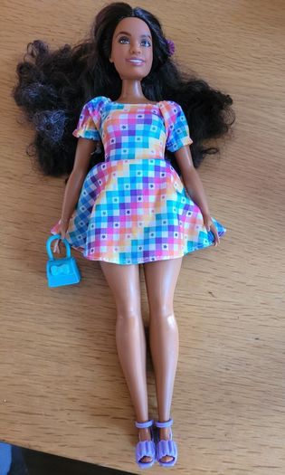 Barbies curvy