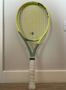 Head Extreme MP 2022 Grip 3 Tennis Racket