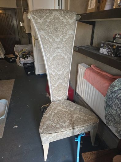 highback chair